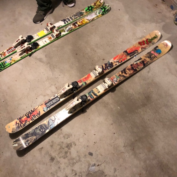 181 Vokl twin tip skis ALL MOUNTAIN + PARK SKI-setup with Marker Jester binding - Picture 5 of 5